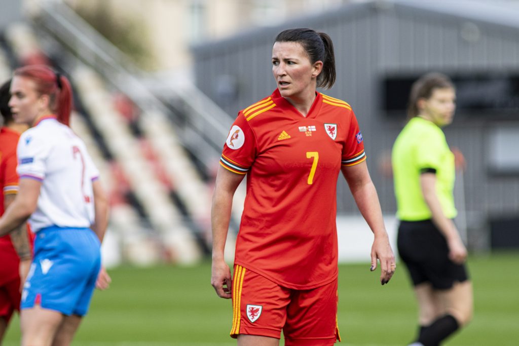 Helen Ward looks on during Wales' match with the Faroe Islands