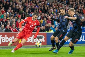 Wales v Croatia-19