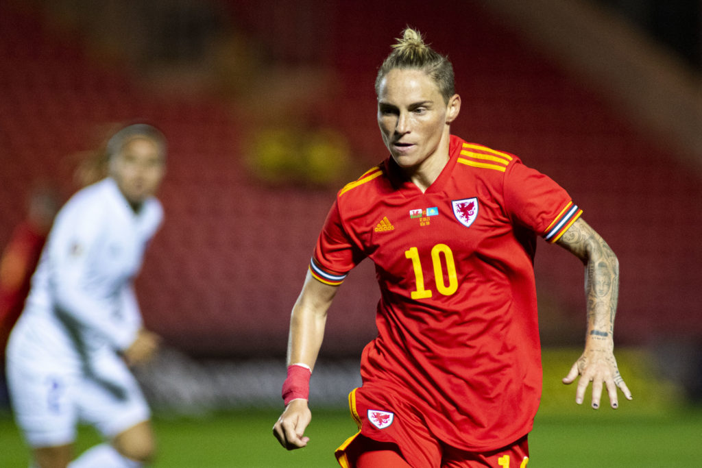 Jess Fishlock excited for World Cup Qualifier's - Y Clwb Pêl-droed