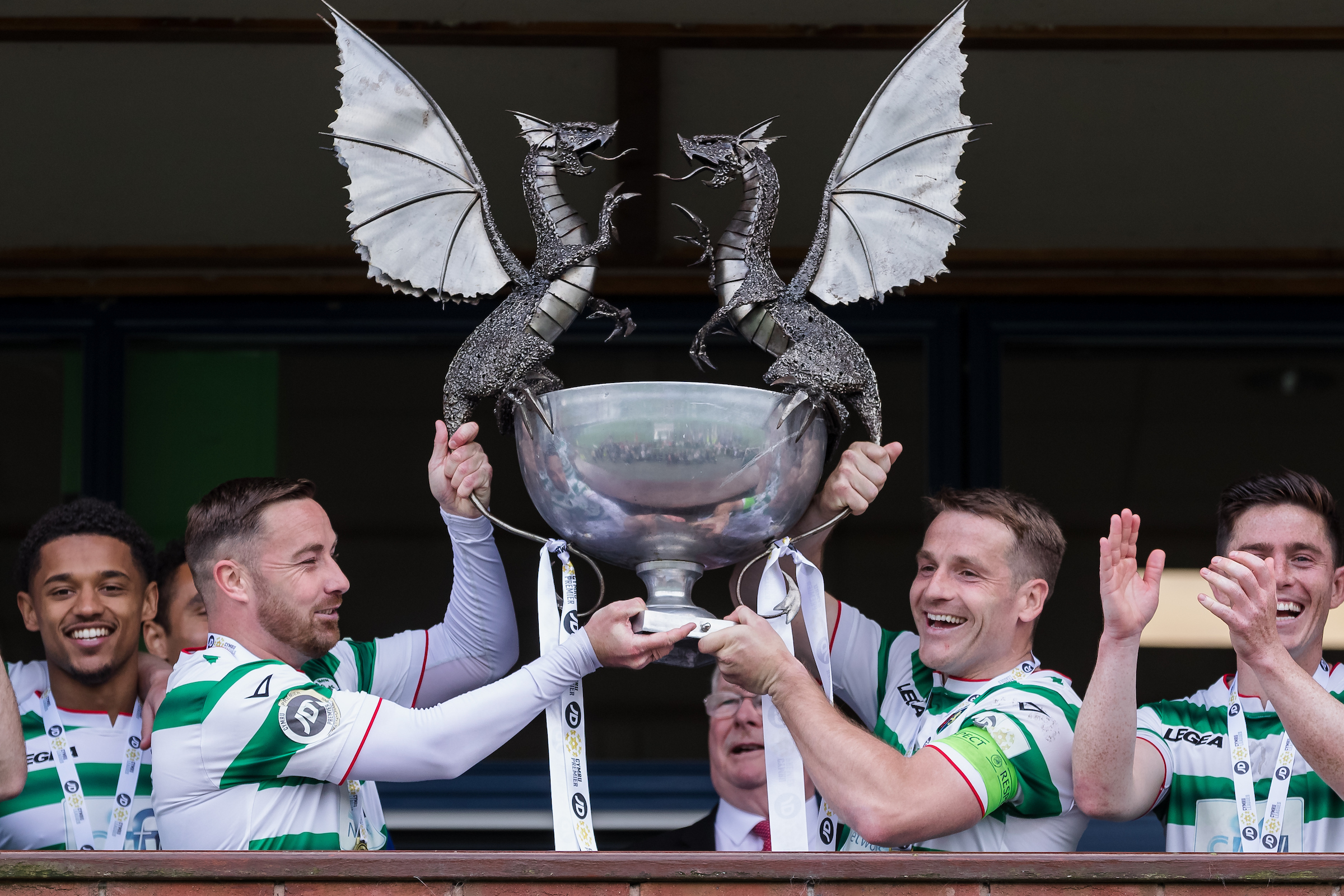 TNS lifting the Cymru Premier trophy