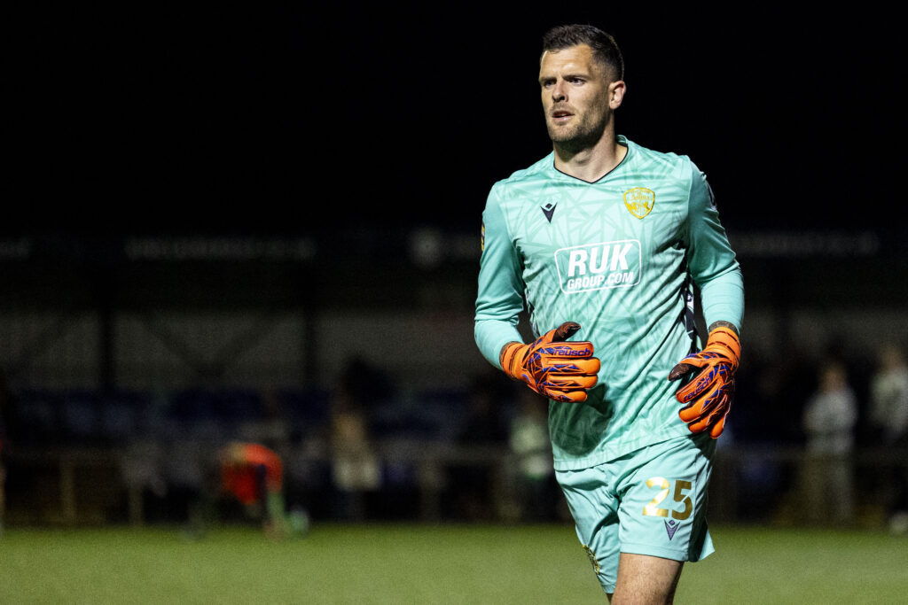 BRIDGEND, WALES. - 20TH SEPTEMBER 2024: 
TNS goalkeeper Connor Roberts in action.
Penybont v The New Saints in the JD Cymru Premier at the SDM Glass Stadium on the 20th September 2024. (Pic by Lewis Mitchell/FAW)