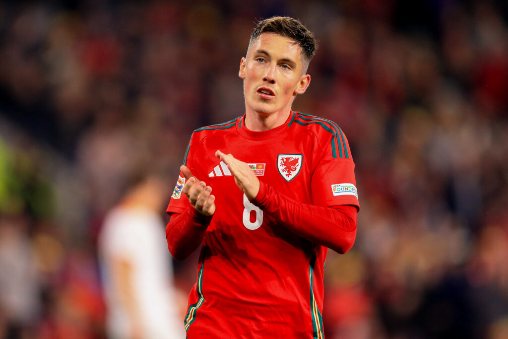Harry Wilson applauds supporters during Wales v Montenegro in UEFA Nations League at Cardiff City Stadium on 14th October 2024.