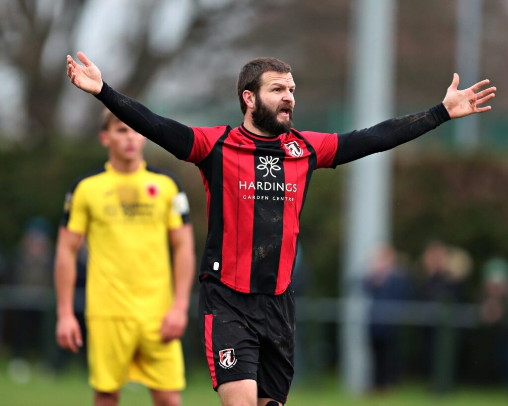 GUILSFIELD, POWYS, WALES - 27th DECEMBER 2025 - Chris Cathrall of Guilsfield FC appeals during Guilsfield FC vs CPD Penrhyncoch in Round 17 of the JD Cymru North at the PRS Recruitment Stadium, Guilsfield