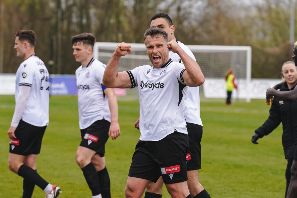 Football, JD Cymru Premier 2025/26 - Play-Off Conference , Llanelli Town vs Bala Town, Stebonheath Park, Llanelli, Wales .