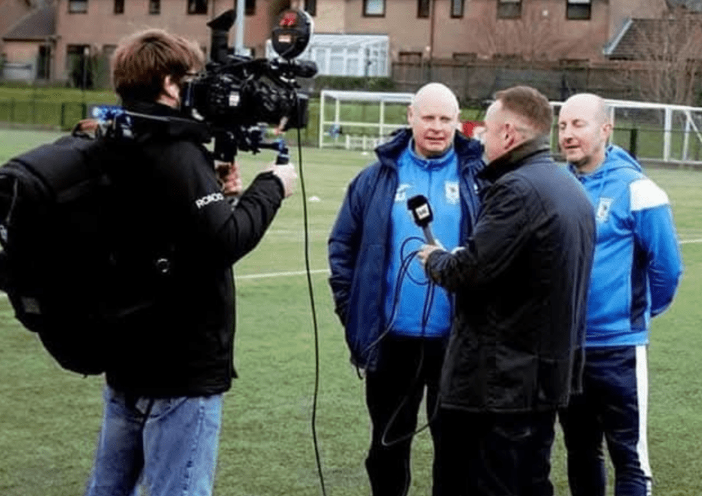 Lee Thomas of Abertillery Bluebirds speaking to Sgorio