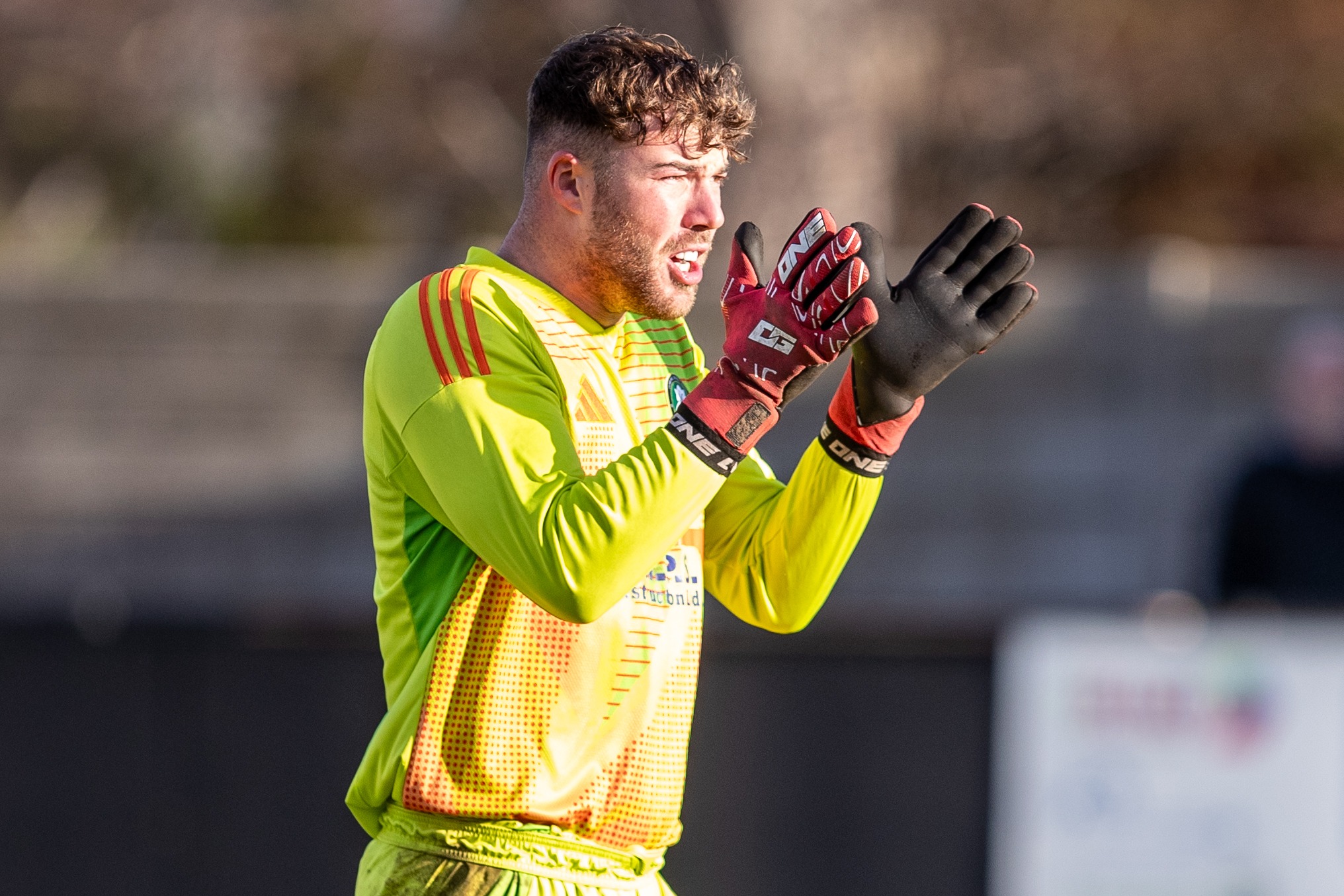 RHYL, WALES - 22ND NOVEMBER 2025: CPD Y Rhyl 1879 Goalkeeper Alex Swindell during the JD Welsh Cup fixture between CPD Y Rhyl 1879 and Cwmbran Town at the Hops and Barley Stadium, Rhyl. 22nd of November, Rhyl, Wales