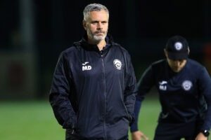 Pontypridd, Wales - 17TH October 2025: Taffs Well Manager Mark Dunford during the 2024/25 JD Welsh Cup fixture between Pontypridd United and Cefn Cribwr at USW Sports Park, Pontypridd, Wales
