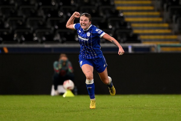 Mikayla Cook in action for Cardiff City in the Adran Premier
