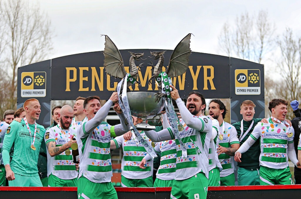 The New Saints squad lift the Cymru Premier title