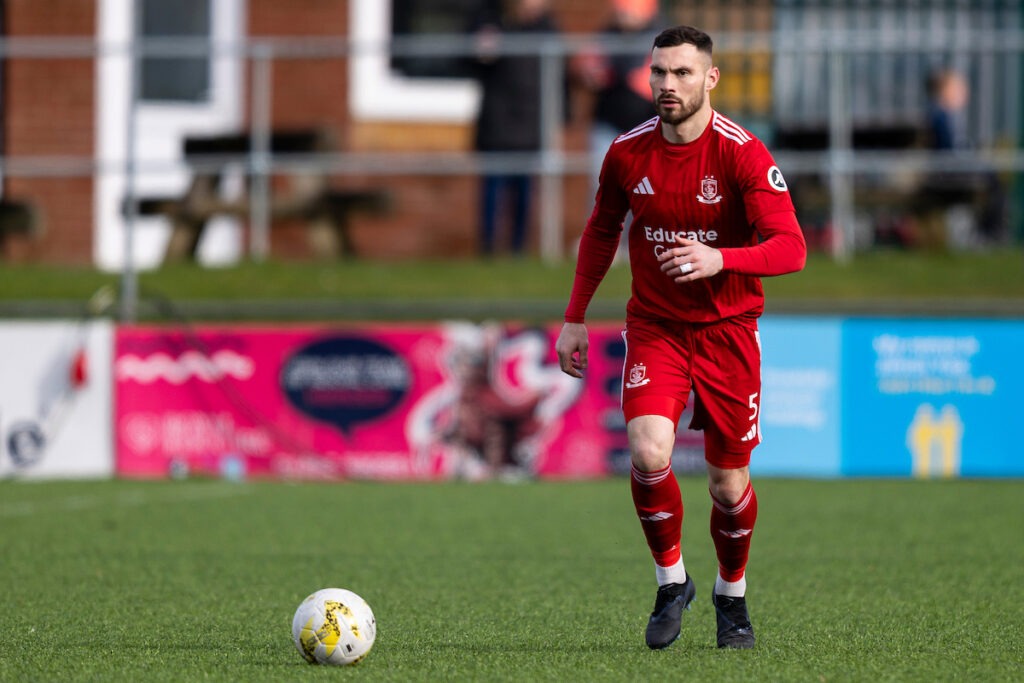 Ben Nash of Connahs Quay Nomads in action.
Penybont v Connahs Quay Nomads in the JD Cymru Premier at the DragonBet Stadium on the 14th February 2026