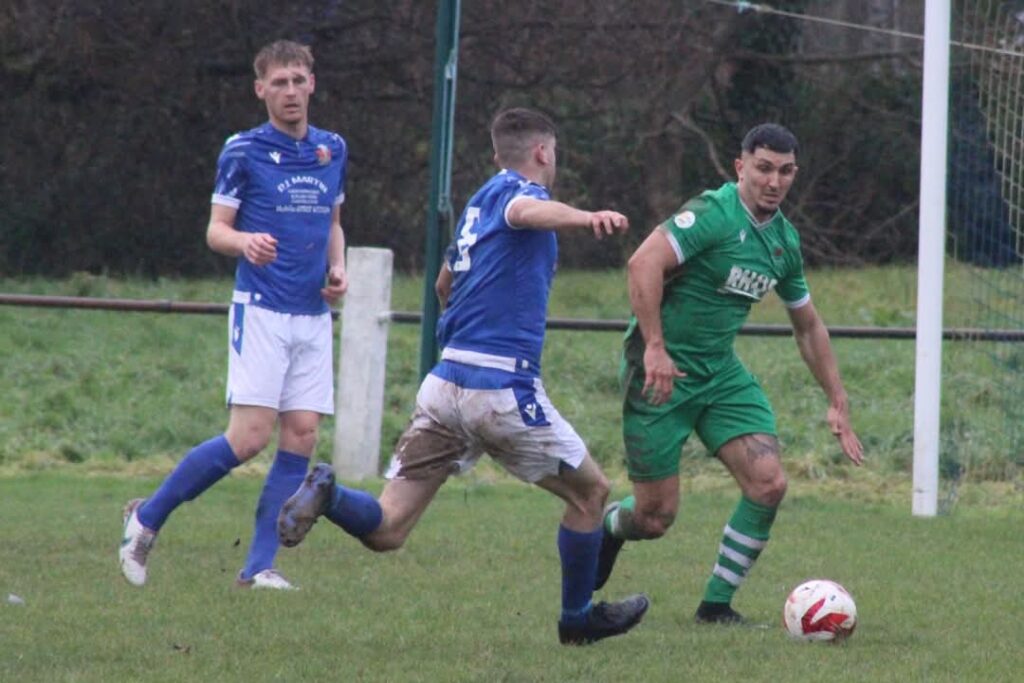 Llandrindod Wells in action in the Ardal North East against Rhos Aelwyd