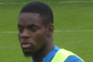Jonathan Leko warming up for Birmingham City
