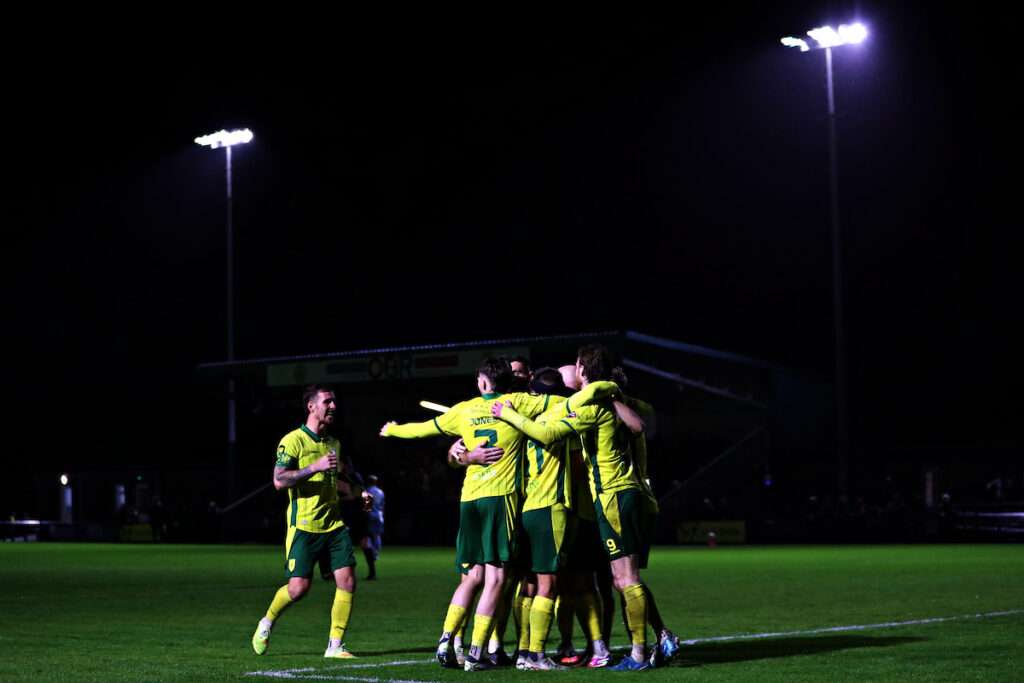 Caernarfon Town's Sion Bradley celebrates scoring a penalty during Caernarfon Town vs Cambrian United in Round 10 of the Novira Cymru Premier at The Oval, Caernarfon