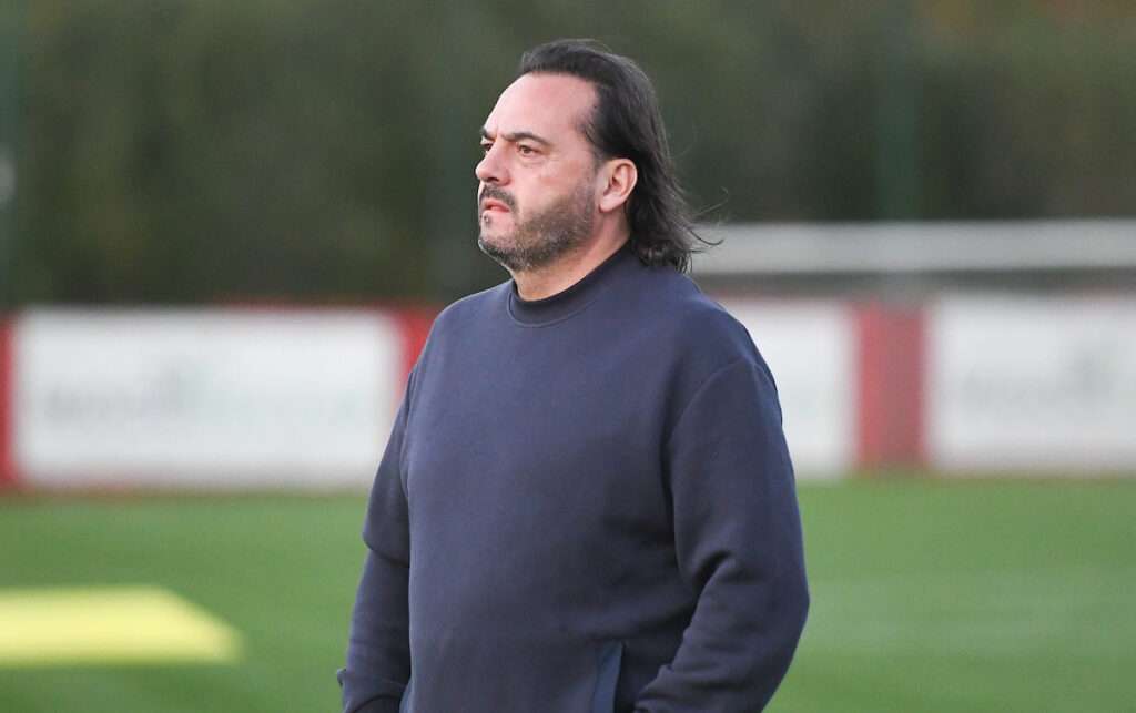 iton Ferry Manager Andy Dyer prior to kick off